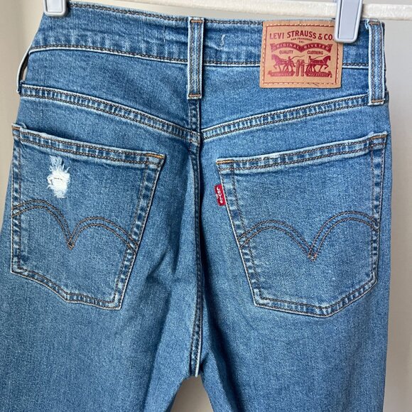 Levi's Wedgie Skinny Jean - Picture 4 of 9